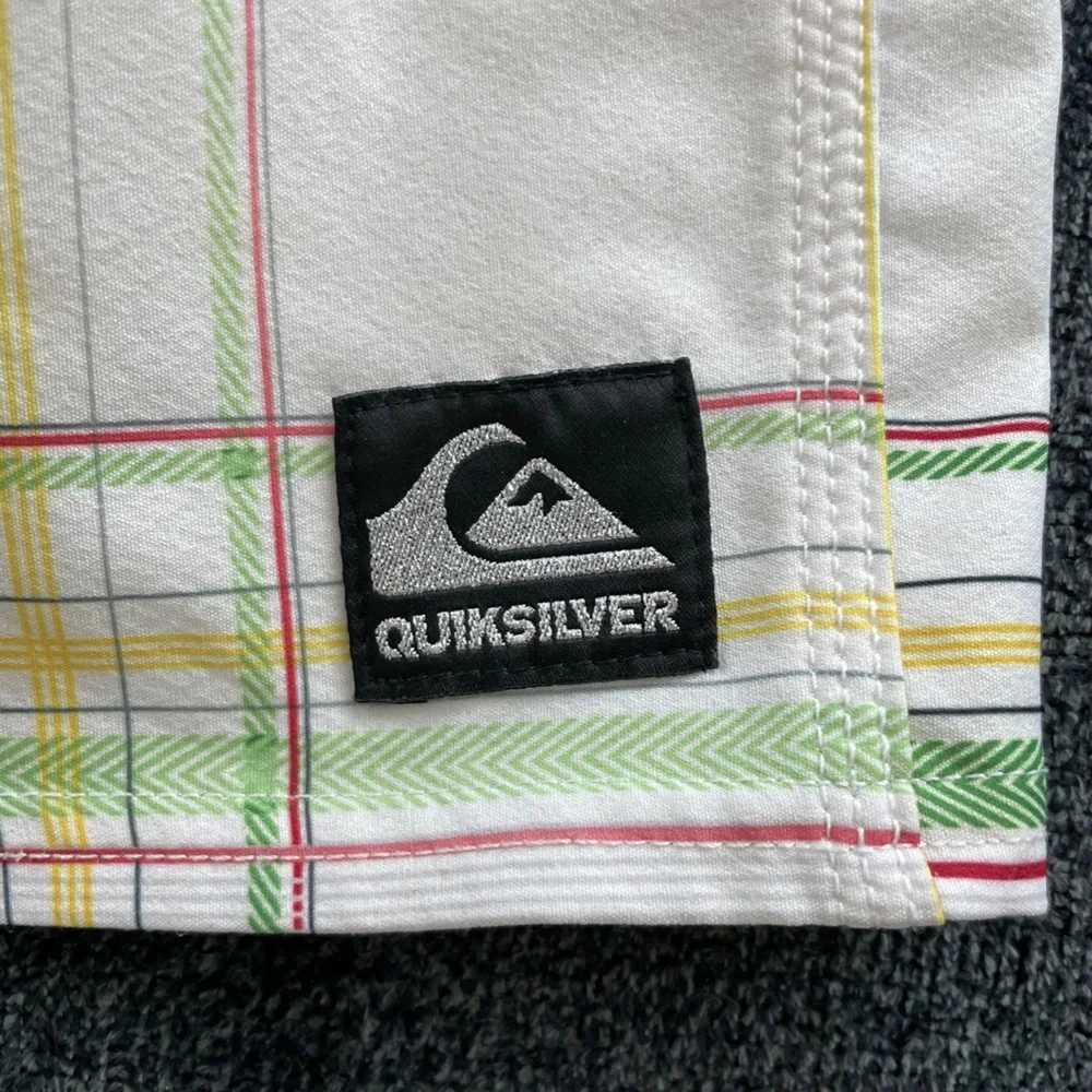 Mens Quicksilver Board Shorts / Swim Trunks 36w - Picture 2 of 5